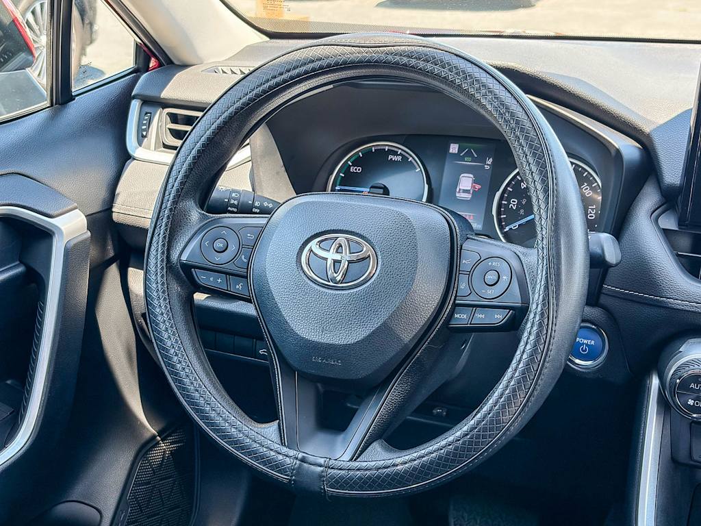 Thumbnail: 2020 Toyota RAV4 - 8