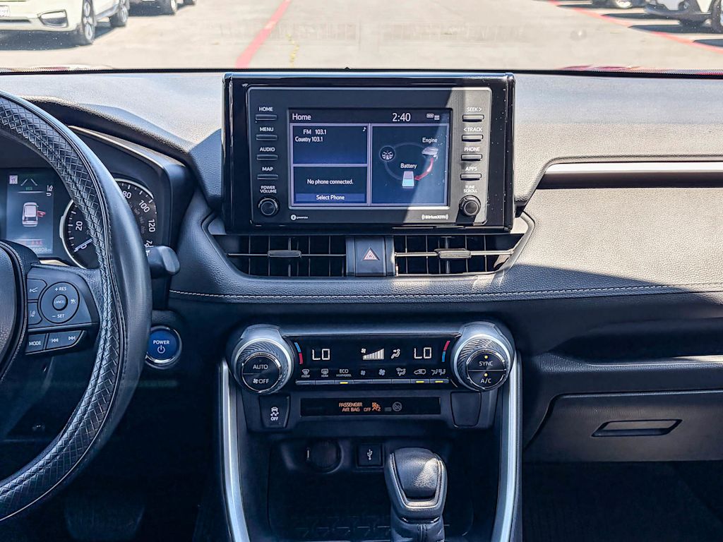 Thumbnail: 2020 Toyota RAV4 - 12