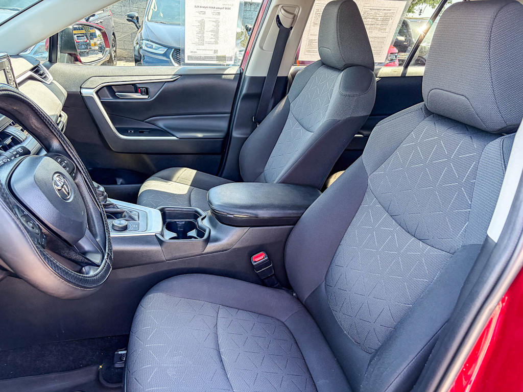 Thumbnail: 2020 Toyota RAV4 - 10