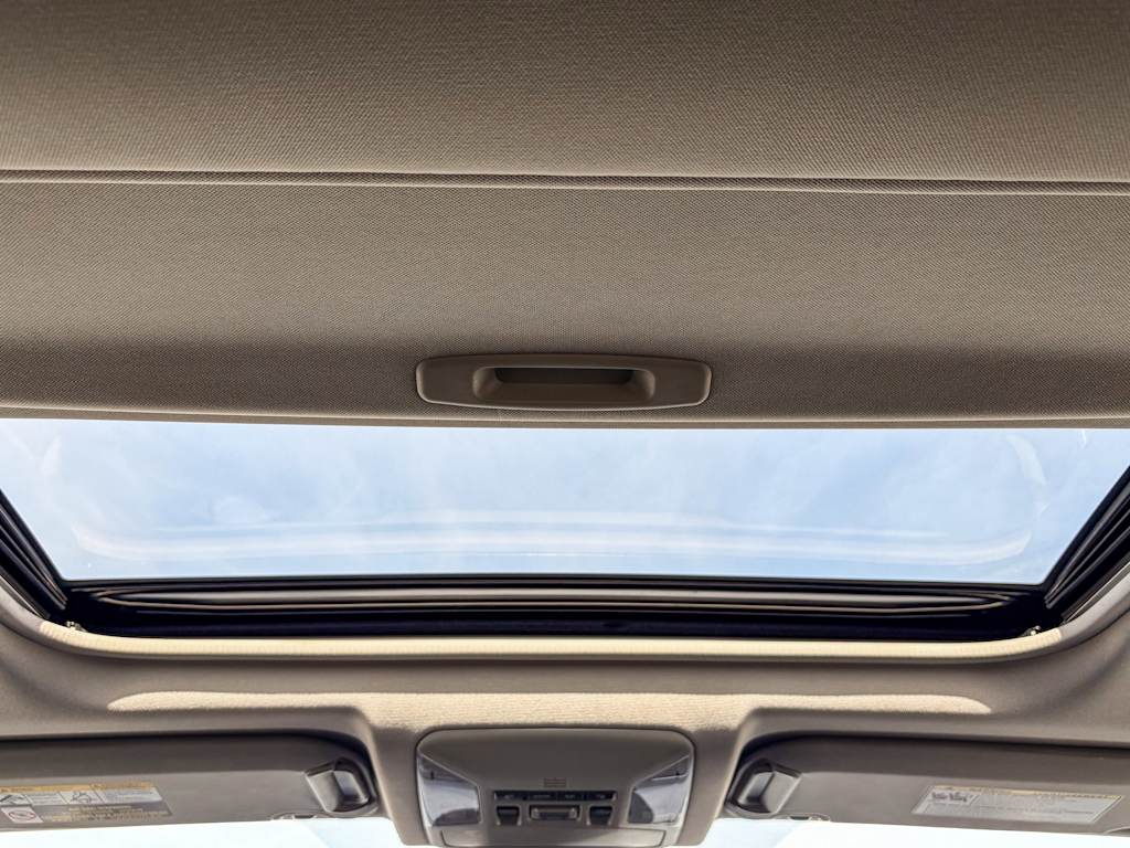 Thumbnail: 2021 Toyota RAV4 - 22