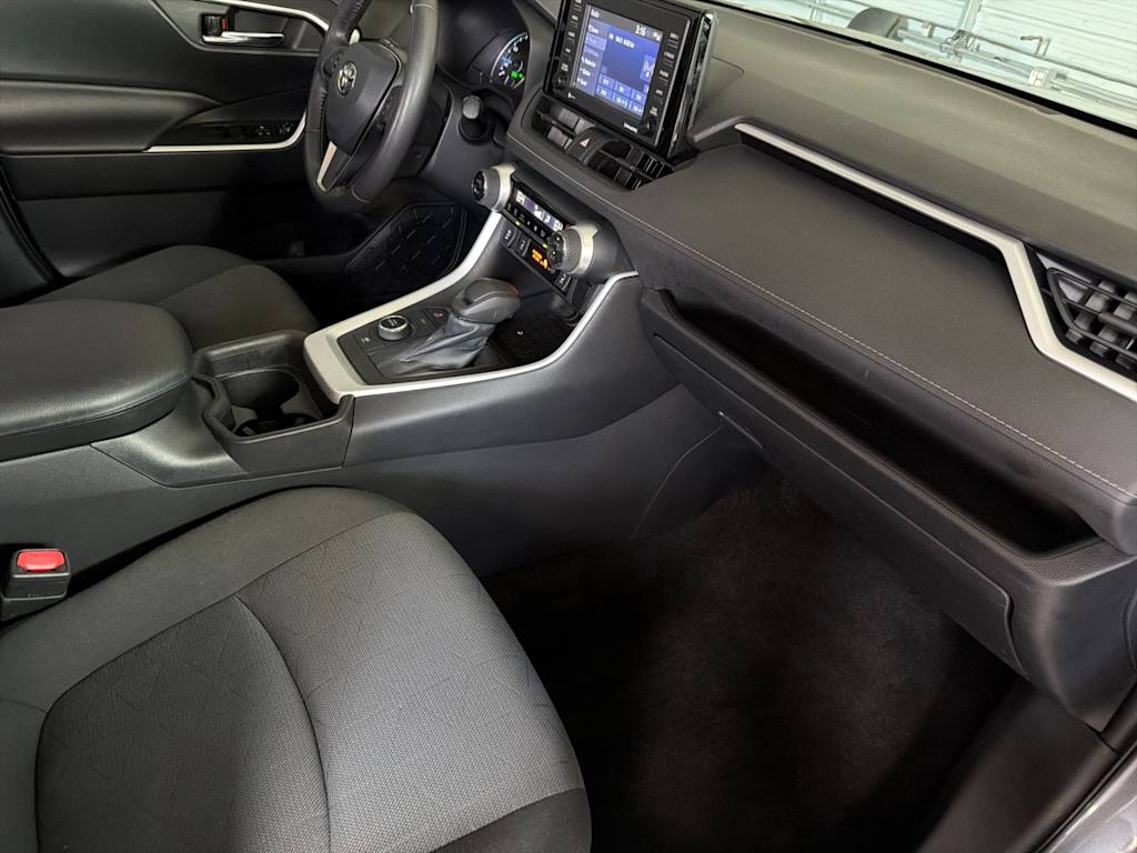 Thumbnail: 2021 Toyota RAV4 - 13