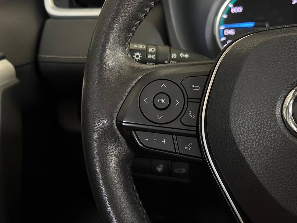 Thumbnail: 2021 Toyota RAV4 - 30