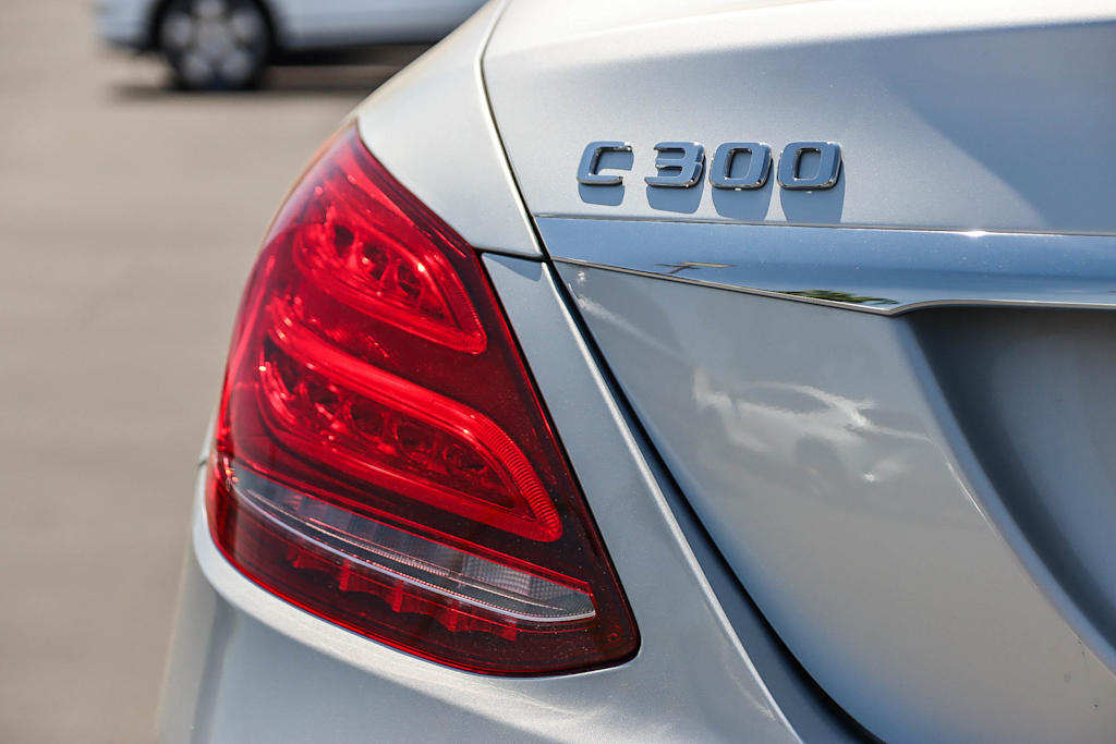 2017 Mercedes-Benz C-Class C 300 18
