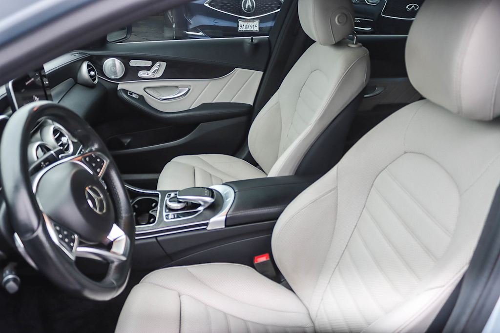 Thumbnail: 2015 Mercedes-Benz C-Class - 8