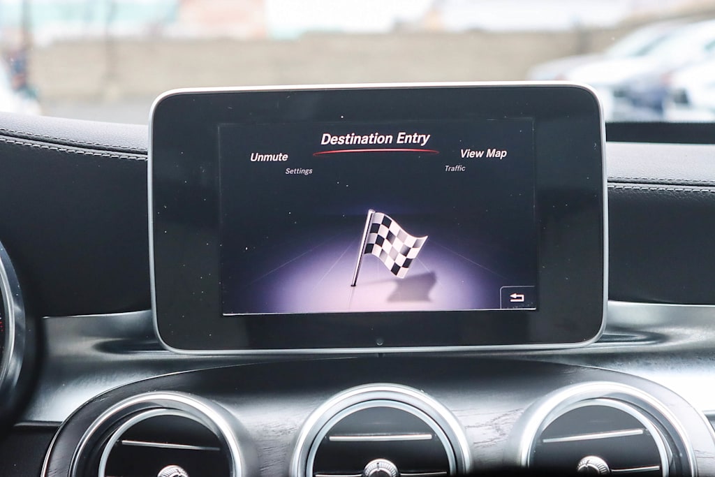 Thumbnail: 2015 Mercedes-Benz C-Class - 17