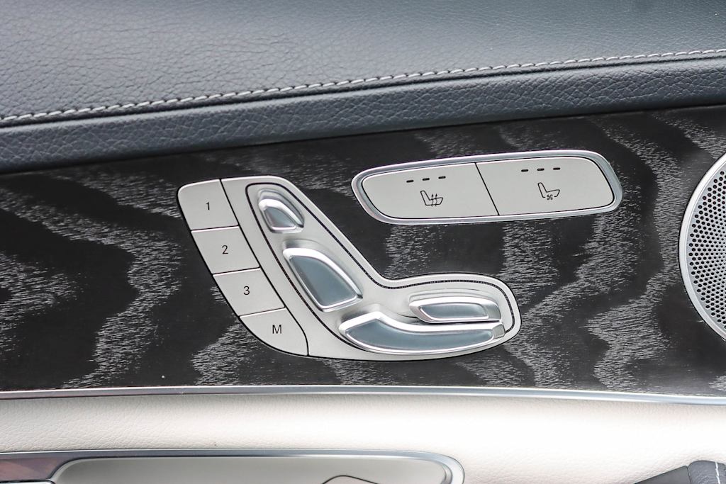 Thumbnail: 2015 Mercedes-Benz C-Class - 20