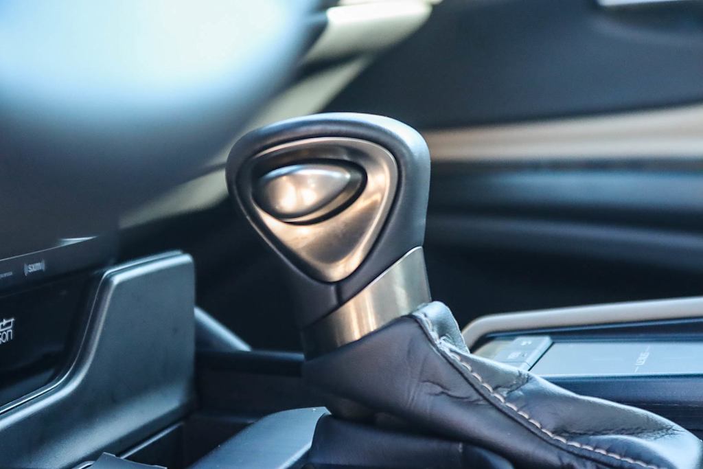 Thumbnail: 2019 Lexus ES - 16