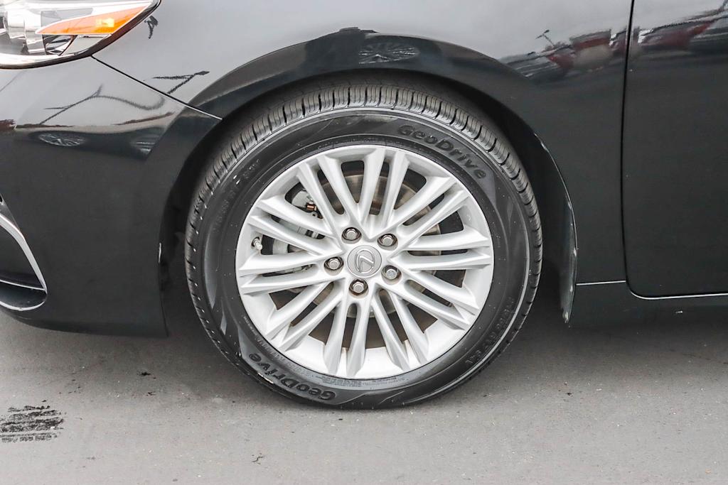 Thumbnail: 2017 Lexus ES - 7