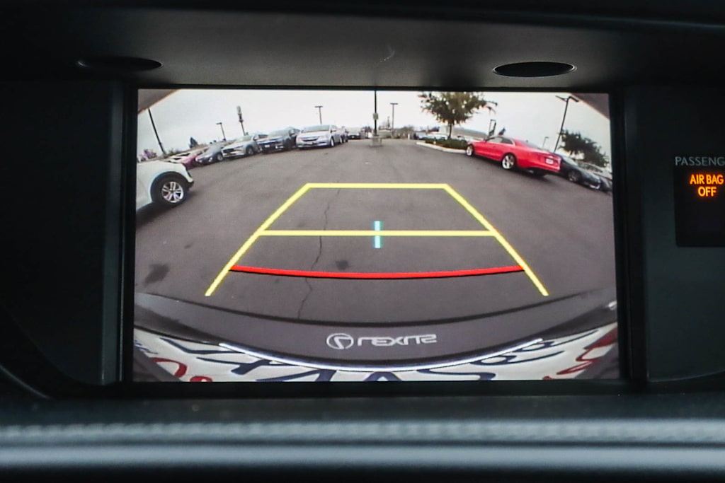 Thumbnail: 2017 Lexus ES - 27