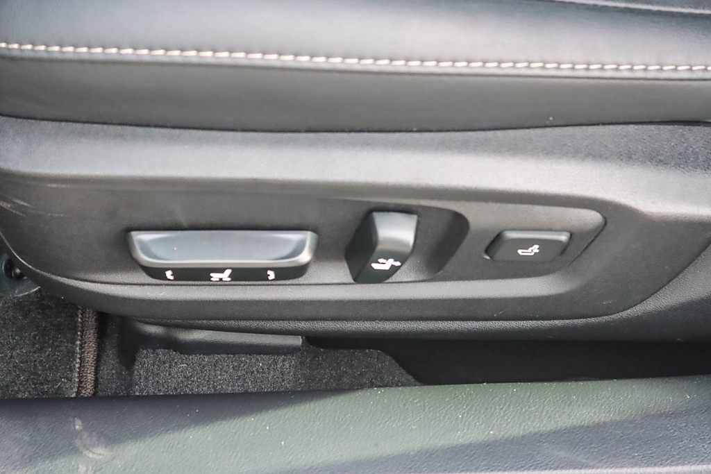 Thumbnail: 2018 Lexus ES - 25