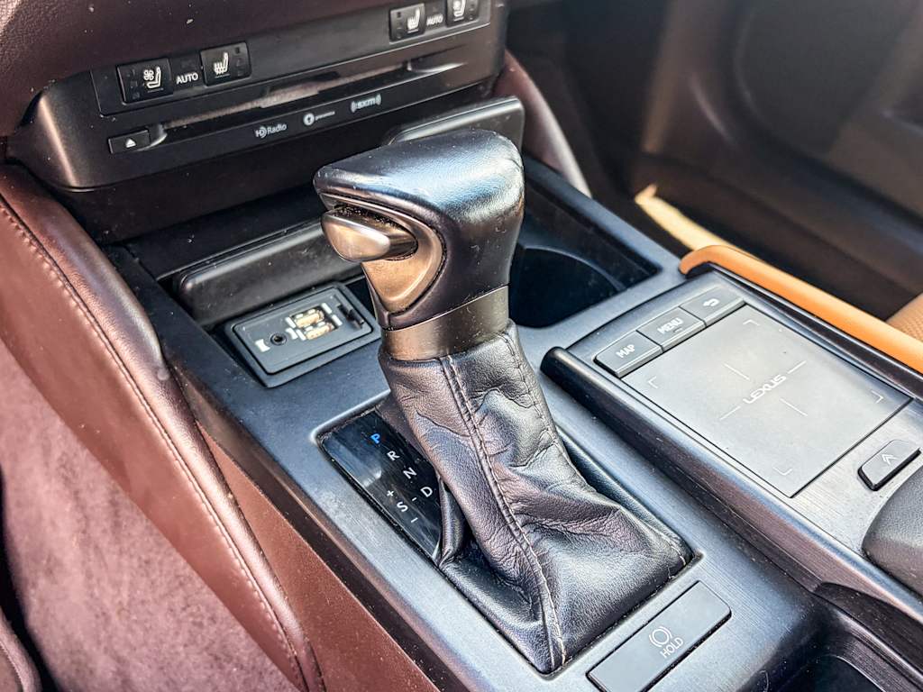 Thumbnail: 2019 Lexus ES - 14