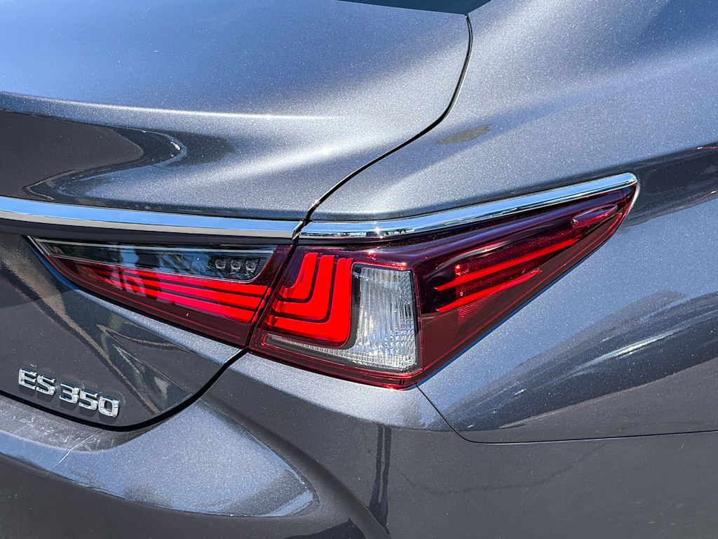 Thumbnail: 2025 Lexus ES - 19