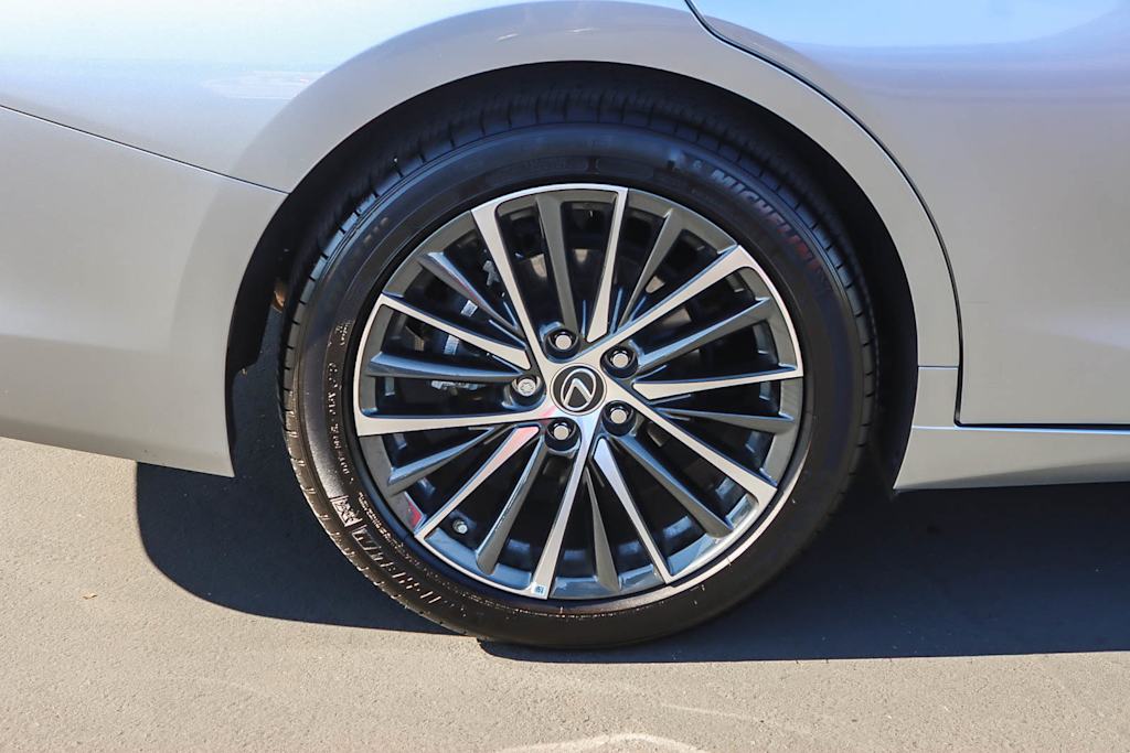 Thumbnail: 2024 Lexus ES - 21