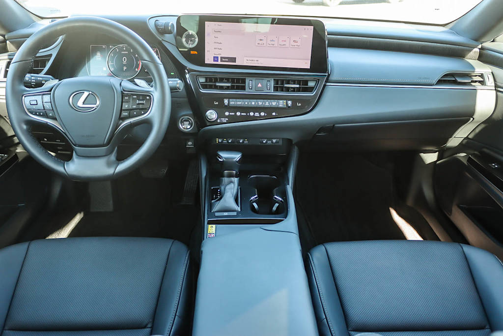 Thumbnail: 2024 Lexus ES - 2