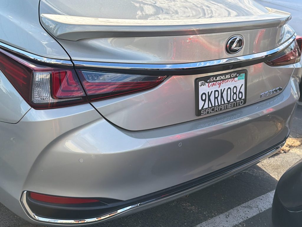 Thumbnail: 2024 Lexus ES - 16