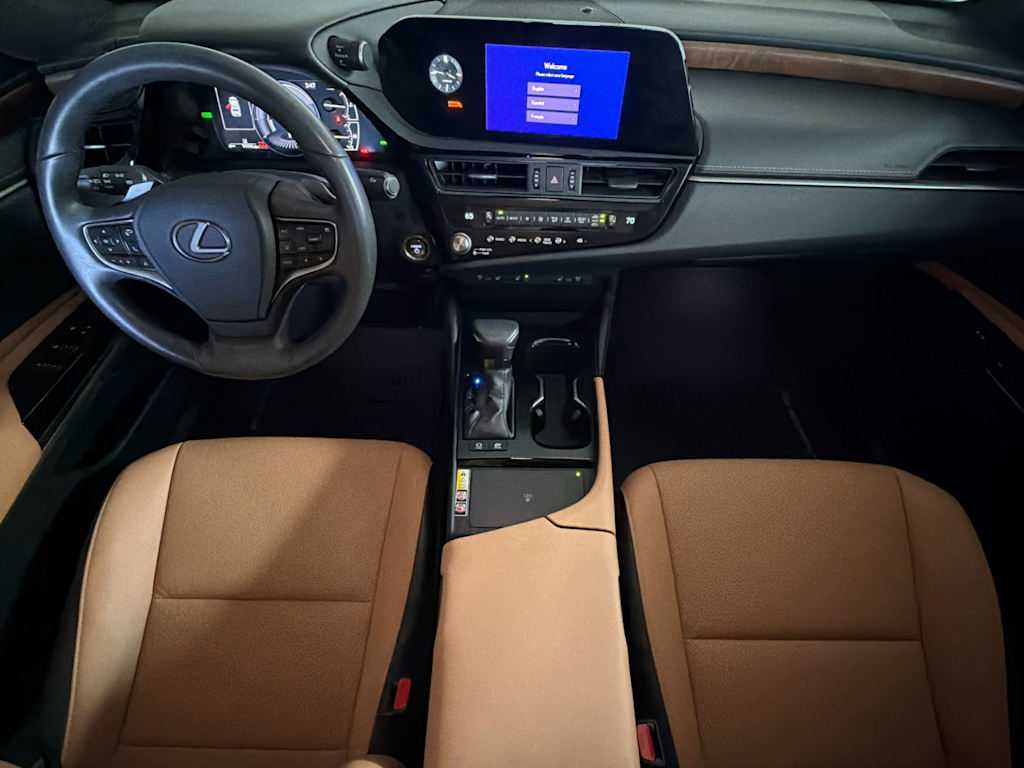Thumbnail: 2024 Lexus ES - 2