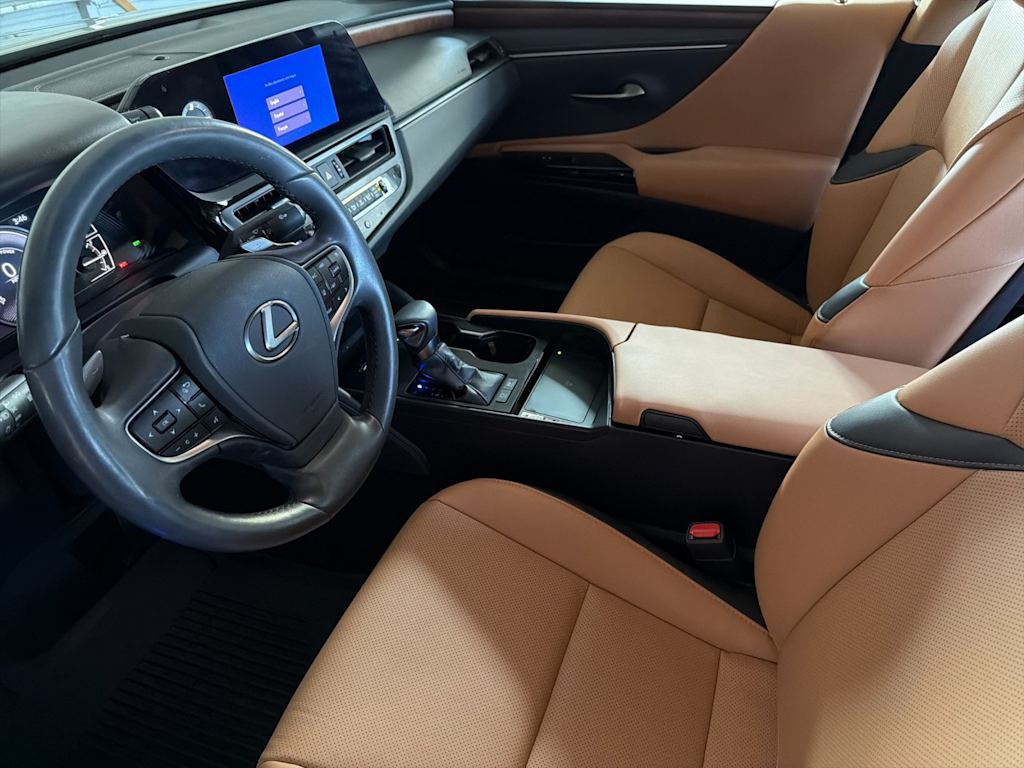 Thumbnail: 2024 Lexus ES - 10