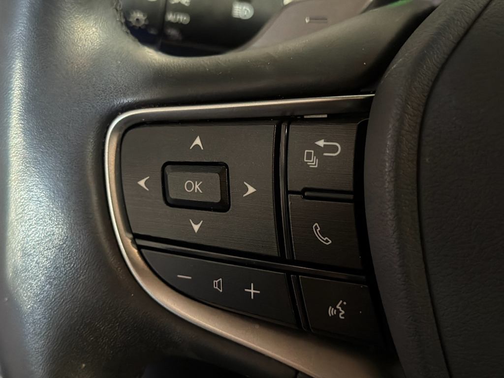 Thumbnail: 2024 Lexus ES - 26