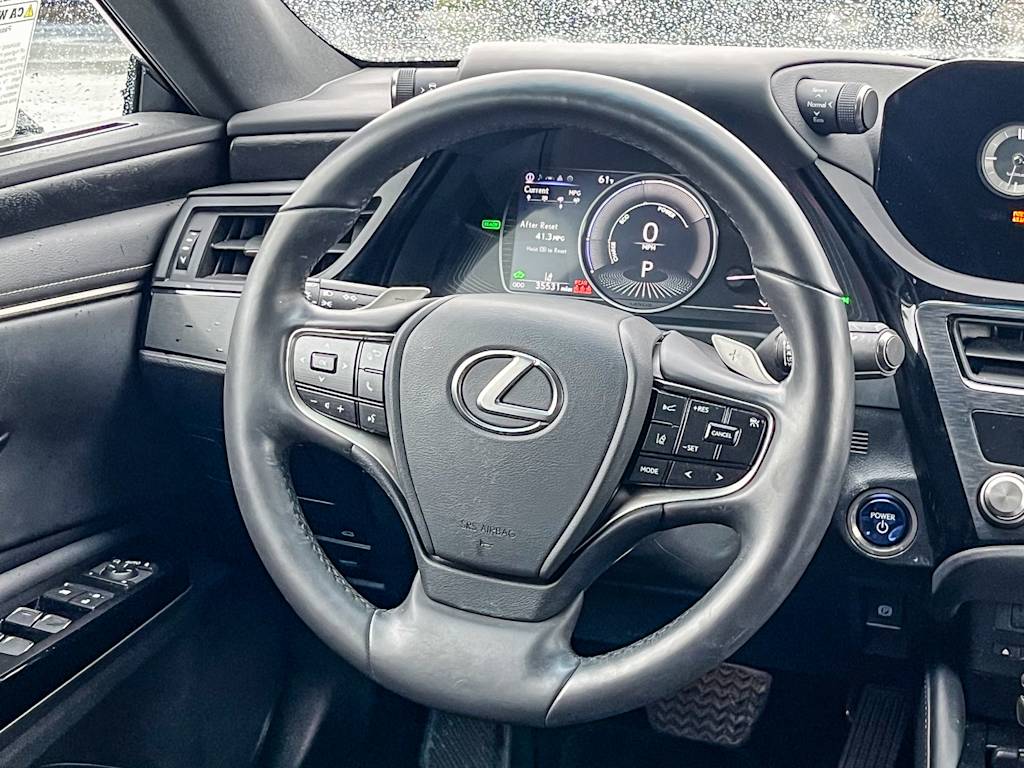 Thumbnail: 2022 Lexus ES - 8