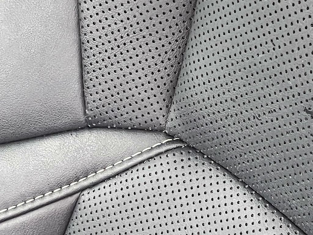 Thumbnail: 2022 Lexus ES - 27