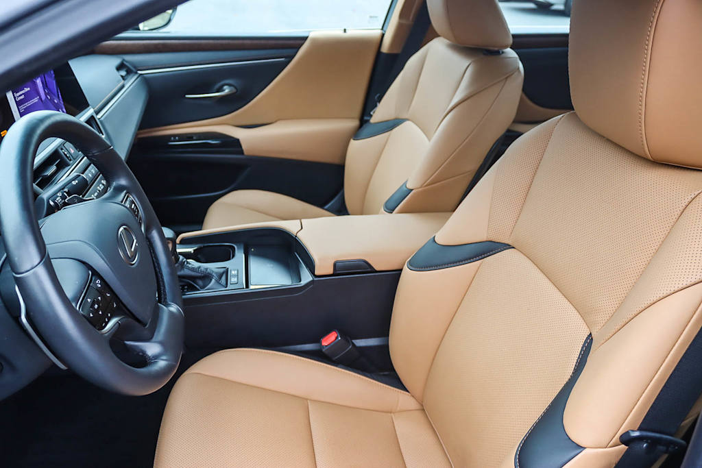 Thumbnail: 2025 Lexus ES - 11