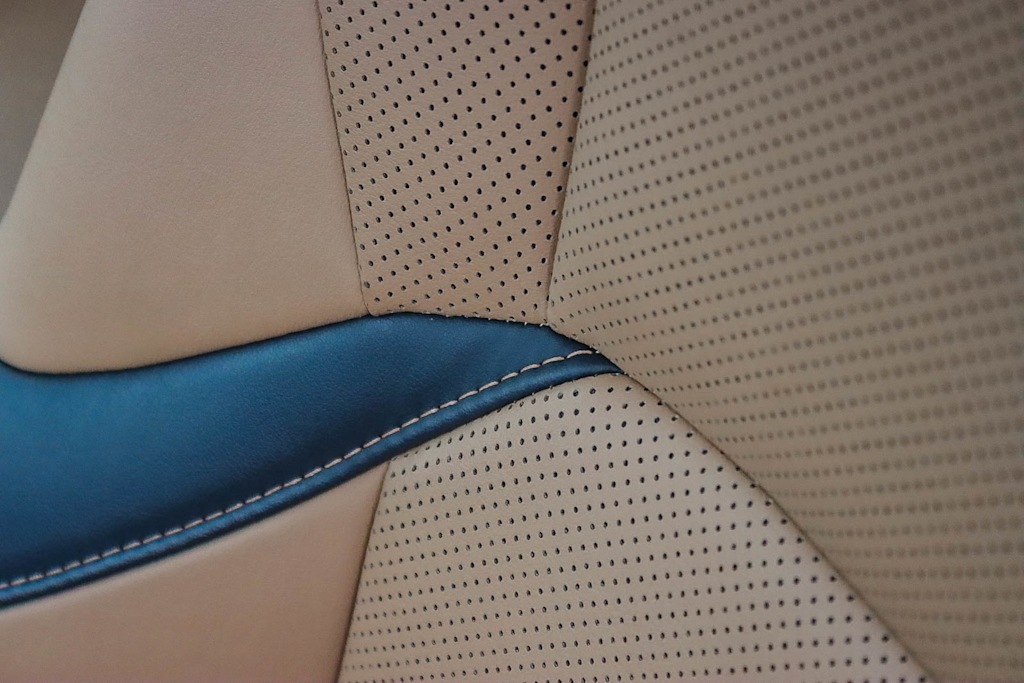 Thumbnail: 2025 Lexus ES - 6