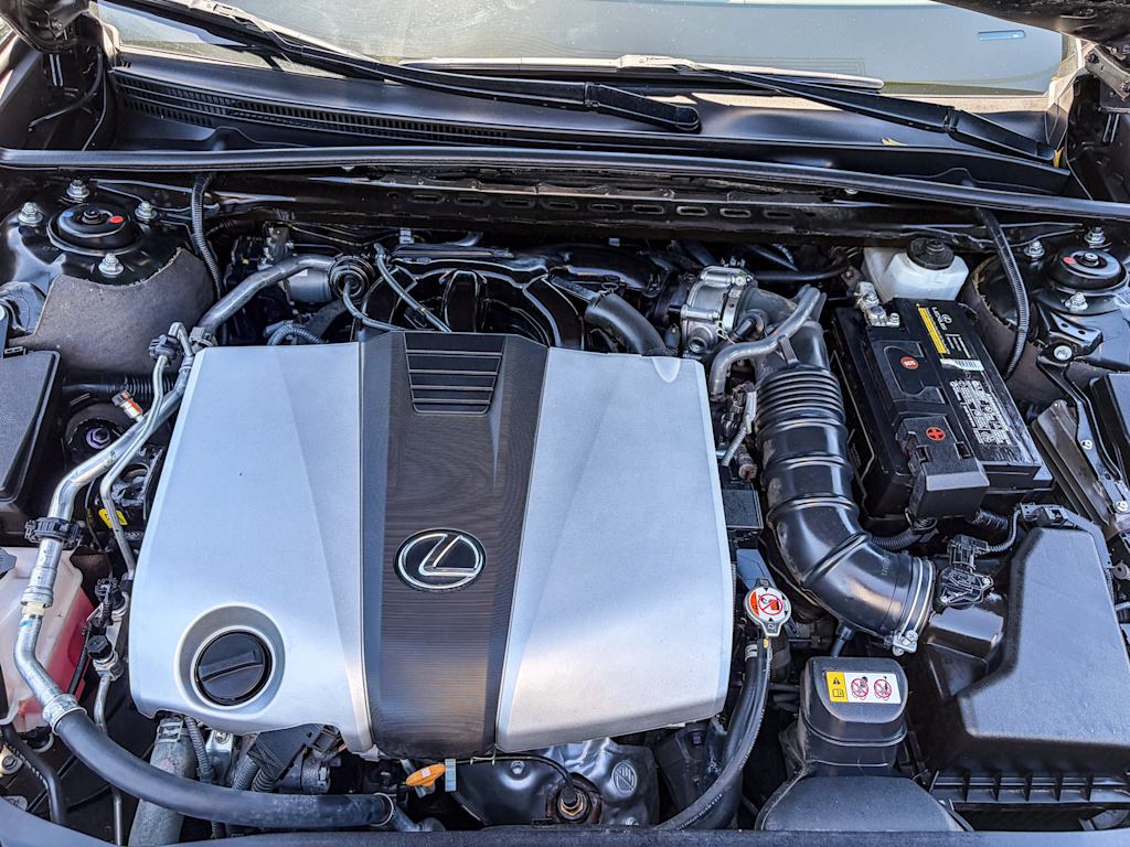 Thumbnail: 2022 Lexus ES - 7