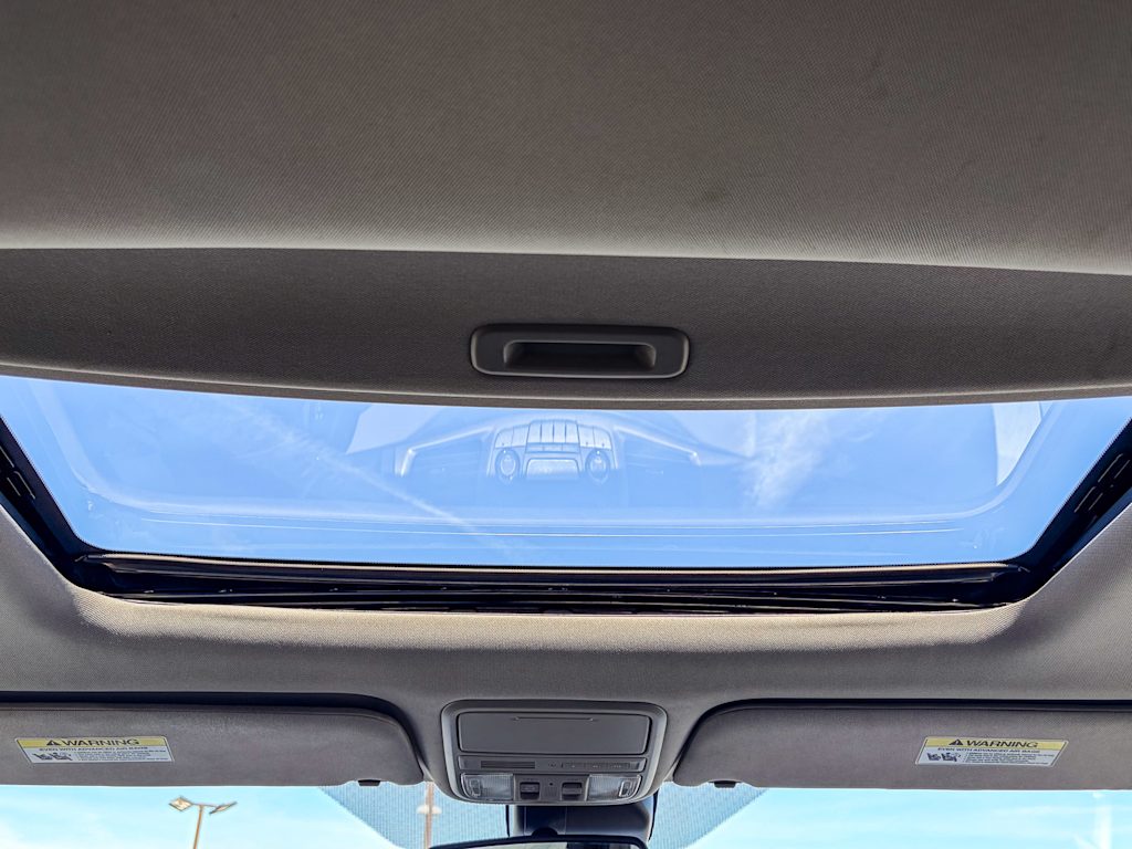 Thumbnail: 2015 Honda Odyssey - 22