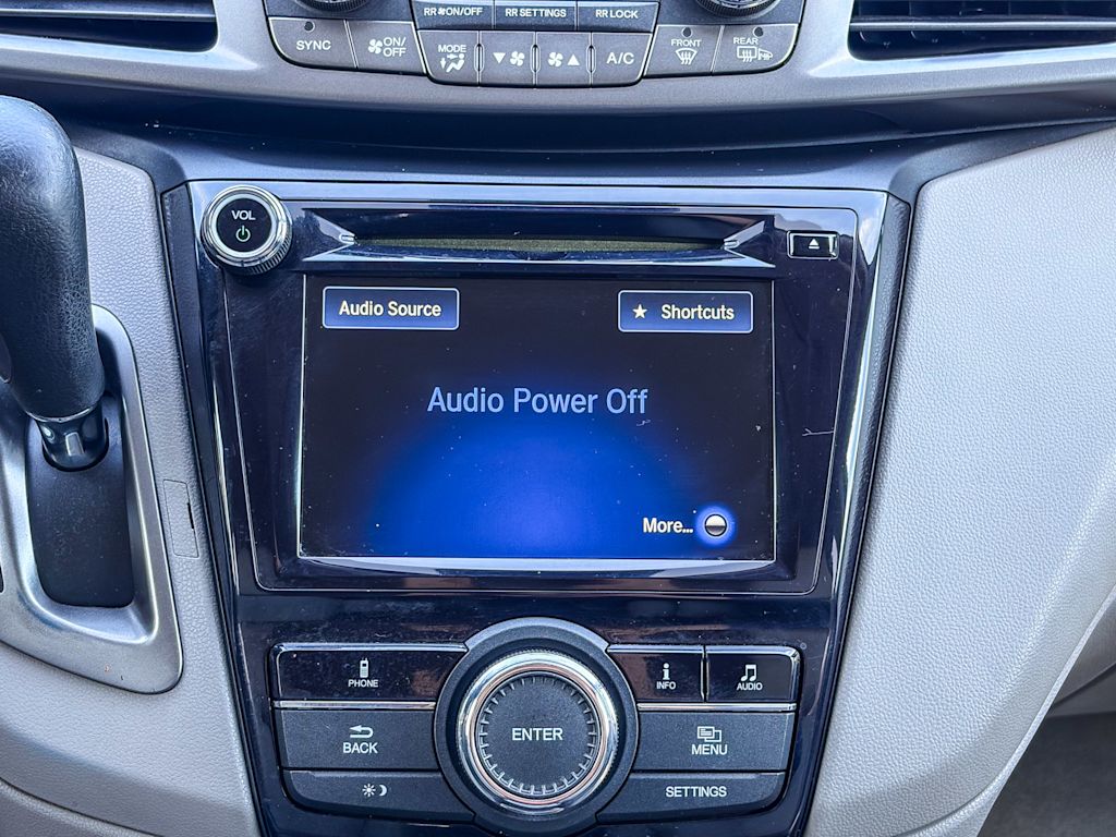 Thumbnail: 2015 Honda Odyssey - 21