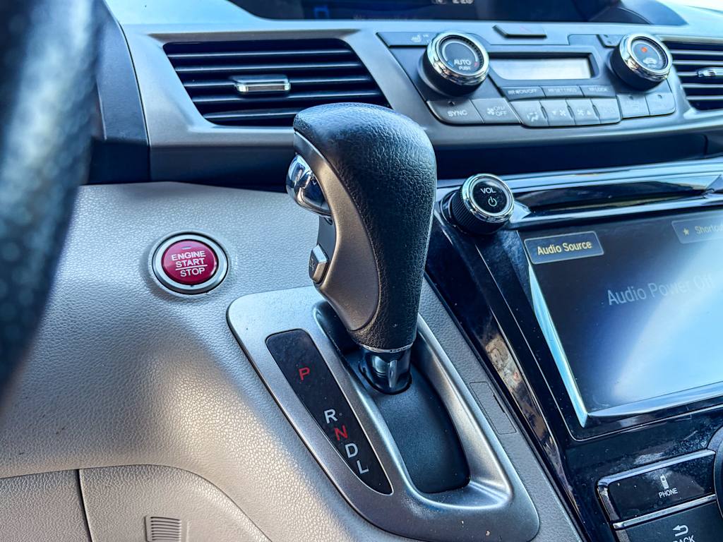 Thumbnail: 2015 Honda Odyssey - 13