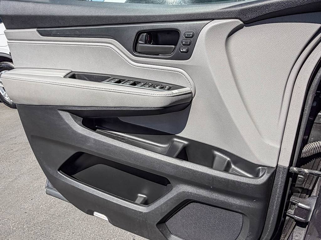 Thumbnail: 2019 Honda Odyssey - 23