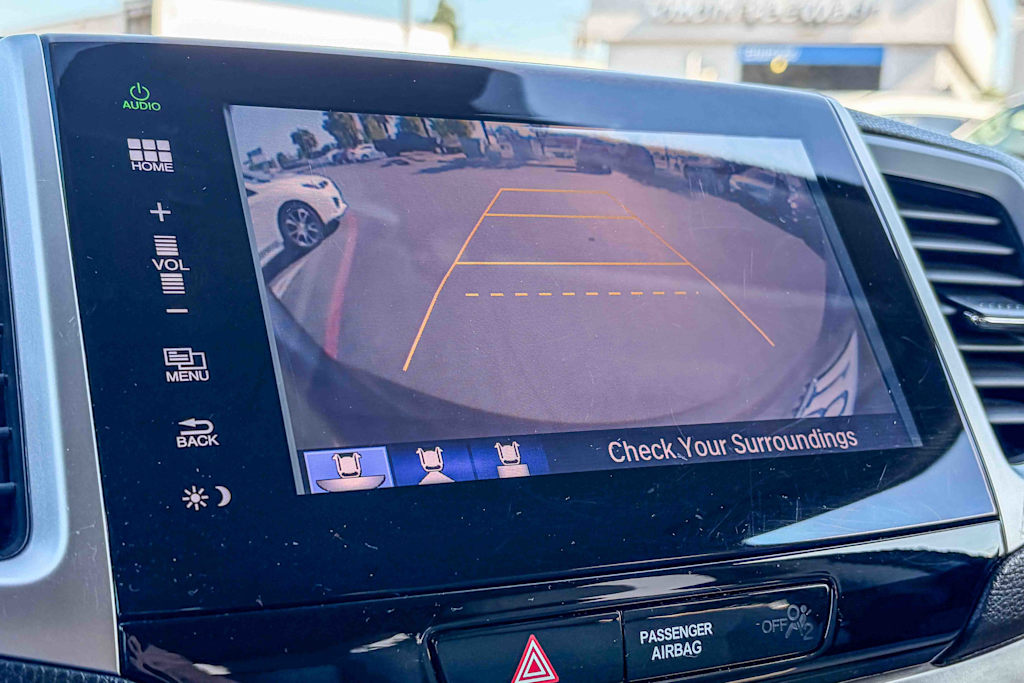 Thumbnail: 2016 Honda Pilot - 26