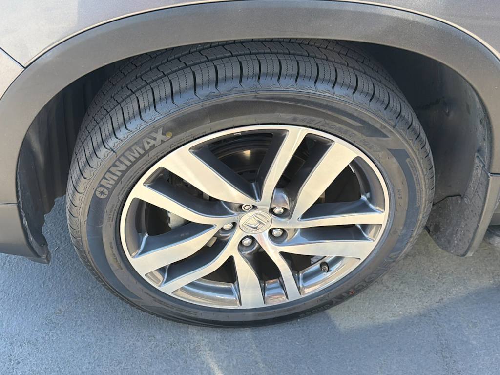 Thumbnail: 2016 Honda Pilot - 19
