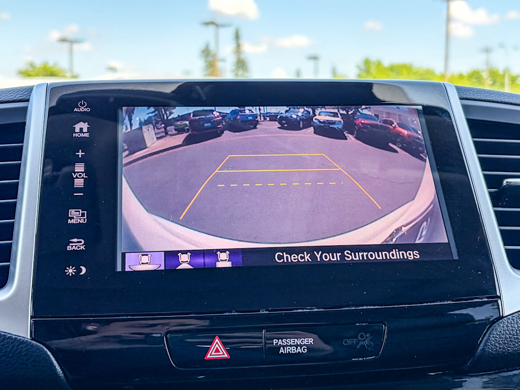 Thumbnail: 2018 Honda Pilot - 26