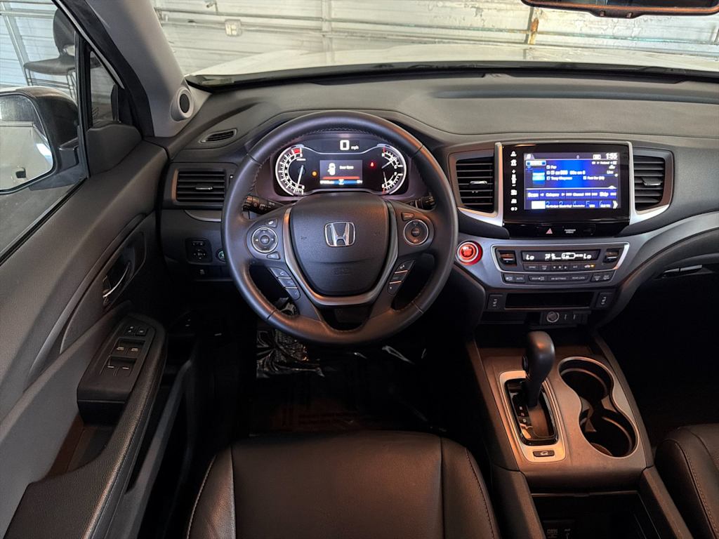 Thumbnail: 2017 Honda Pilot - 11