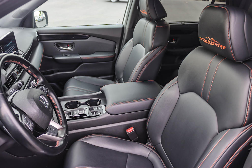 Thumbnail: 2023 Honda Pilot - 10