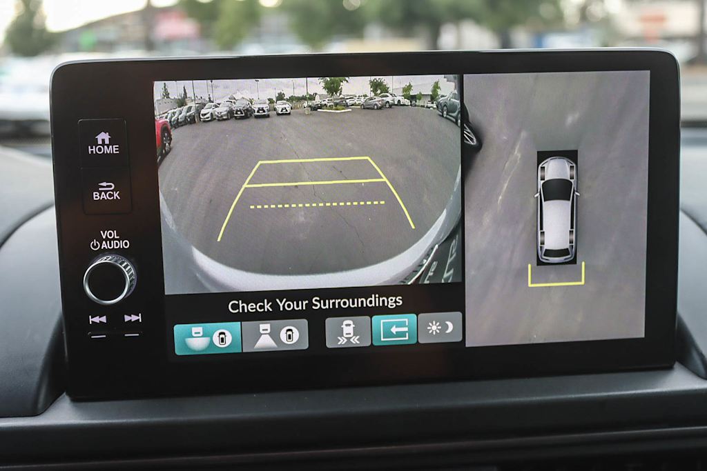 Thumbnail: 2023 Honda Pilot - 26