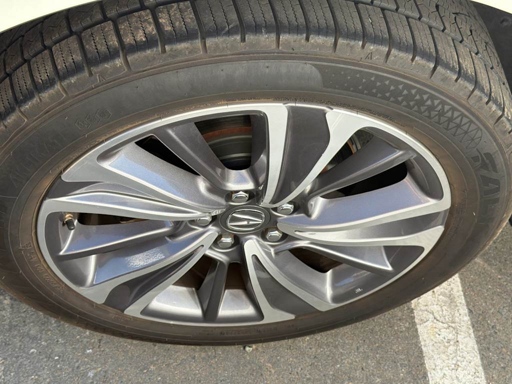 Thumbnail: 2017 Acura MDX - 15