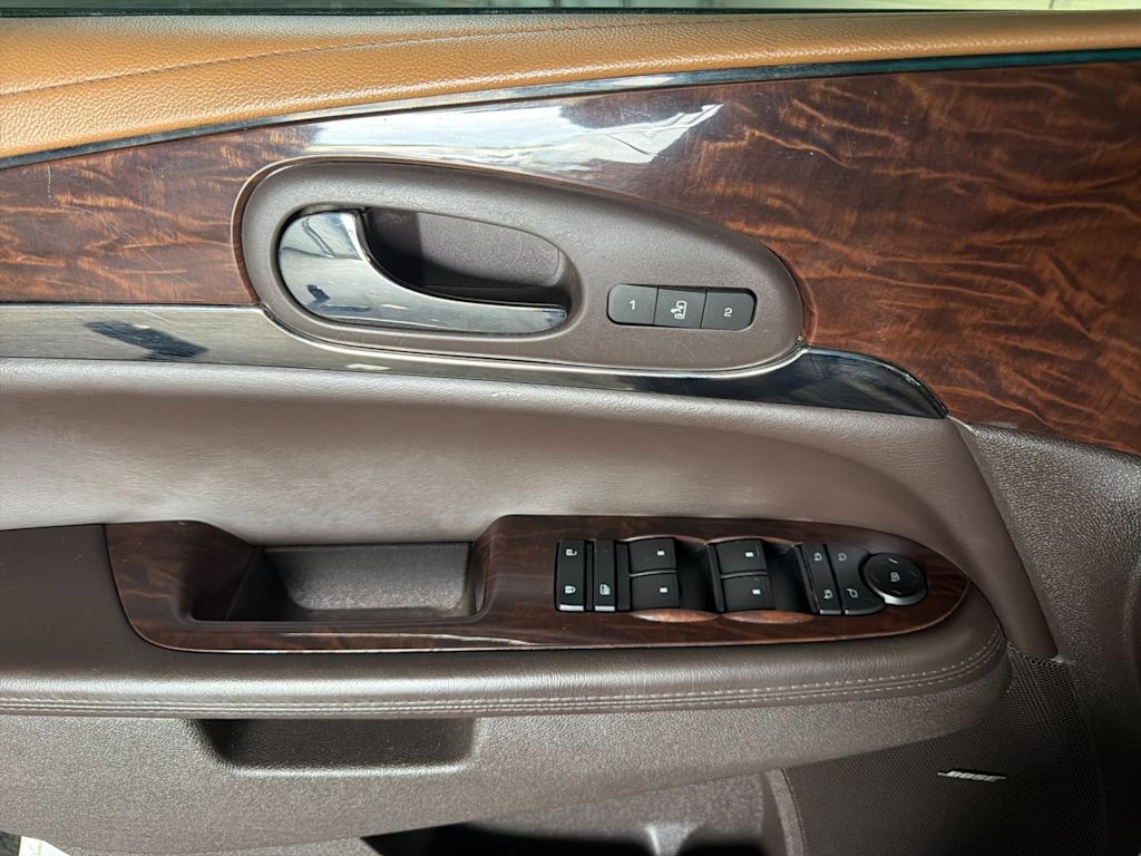 Thumbnail: 2013 Buick Enclave - 21