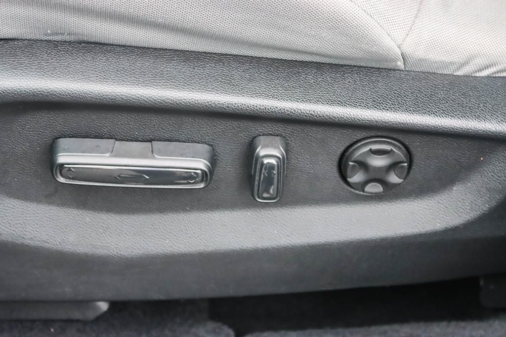 Thumbnail: 2019 Honda CR-V - 24