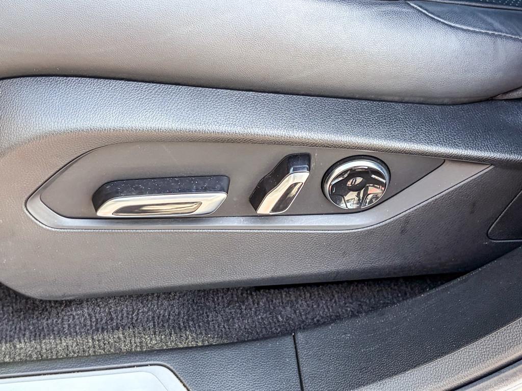 Thumbnail: 2023 Acura RDX - 23