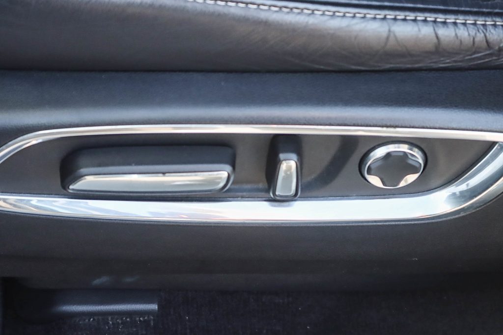 Thumbnail: 2020 Acura MDX - 25