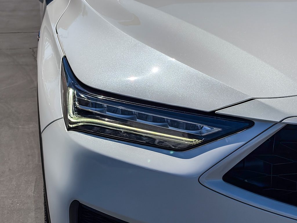 Thumbnail: 2023 Acura MDX - 18