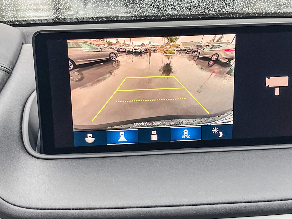 Thumbnail: 2024 Acura MDX - 24