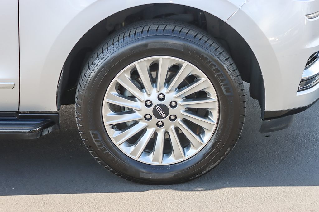 Thumbnail: 2019 Lincoln Navigator - 6