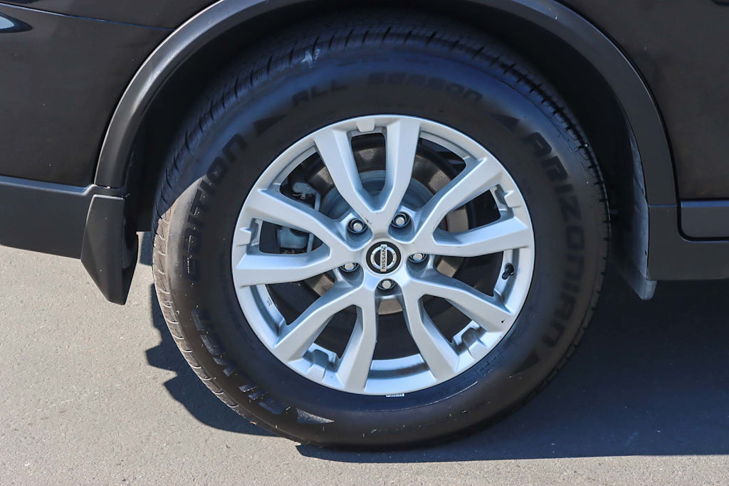 Thumbnail: 2018 Nissan Rogue - 21