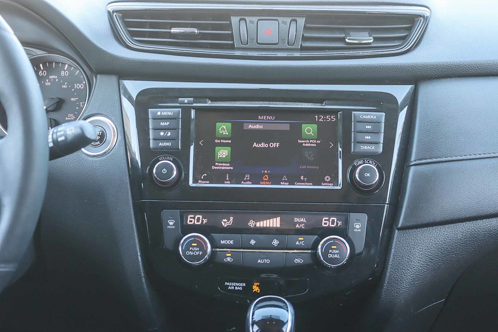 Thumbnail: 2018 Nissan Rogue - 12