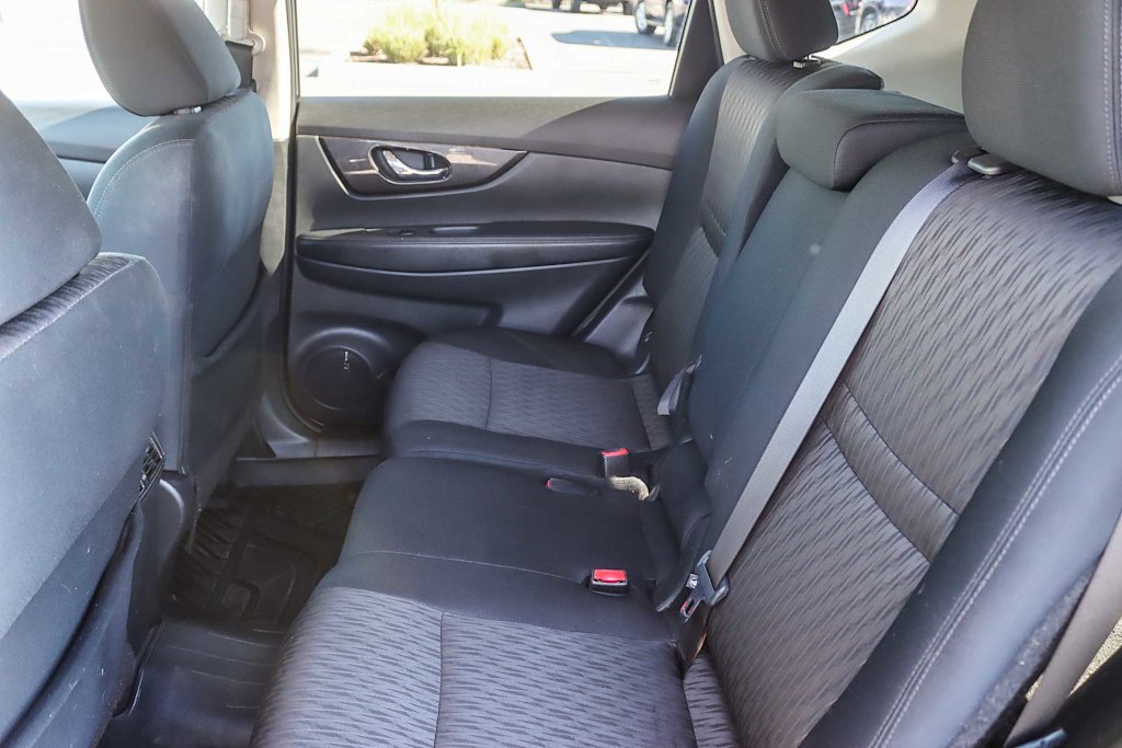 Thumbnail: 2018 Nissan Rogue - 11