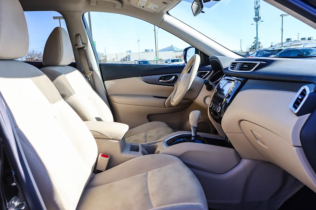 2014 Nissan Rogue SV 7