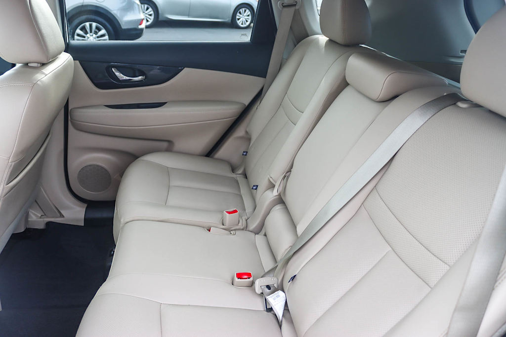 Thumbnail: 2020 Nissan Rogue - 11